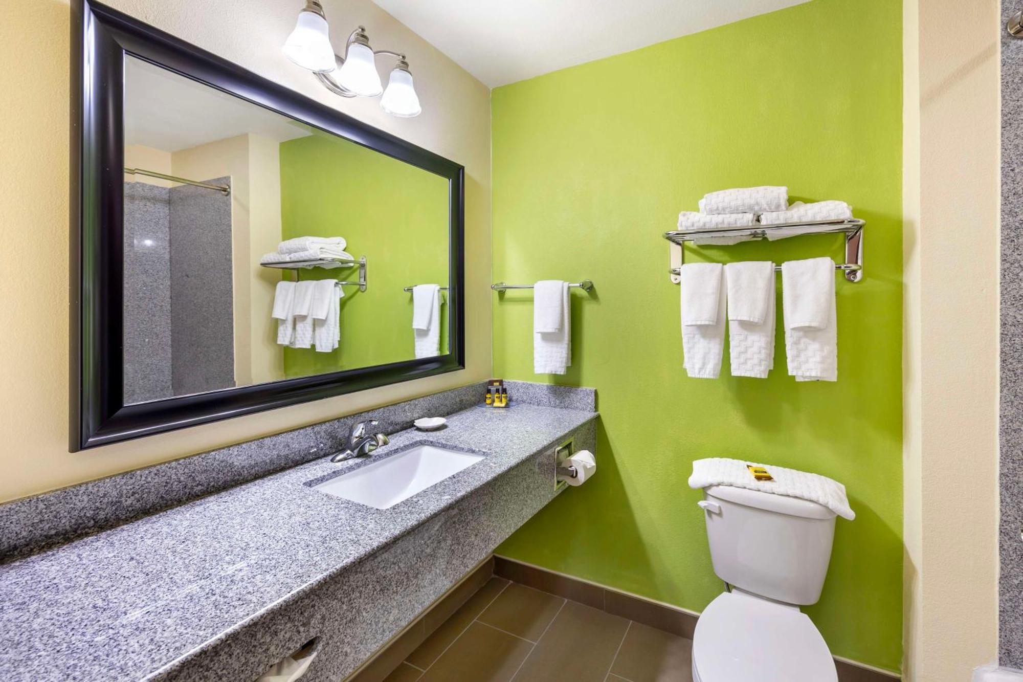 Best Western Plus Pratt Eksteriør billede